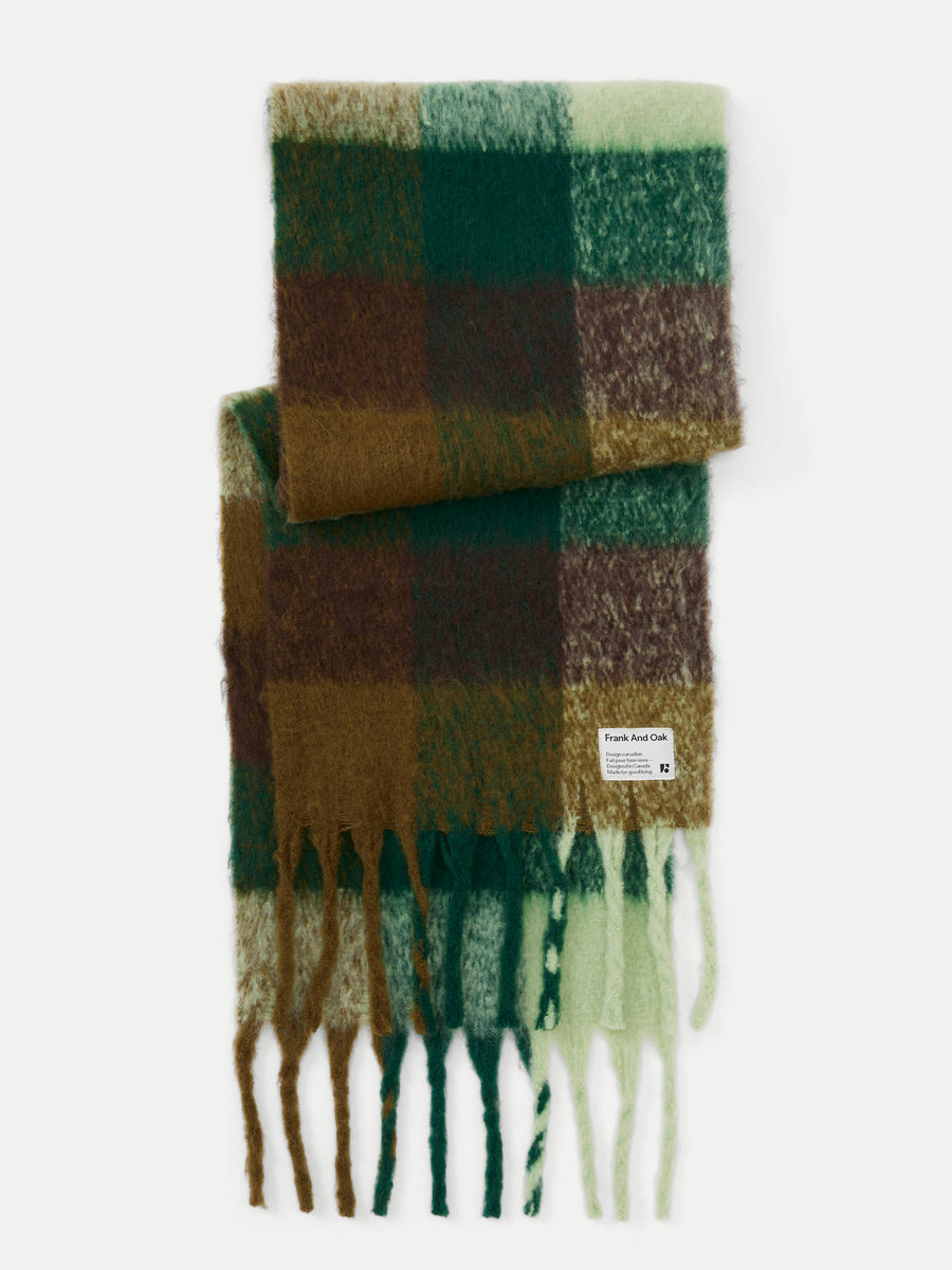The Check Fuzzy Scarf in Bottle Green – Frank And Oak Canada