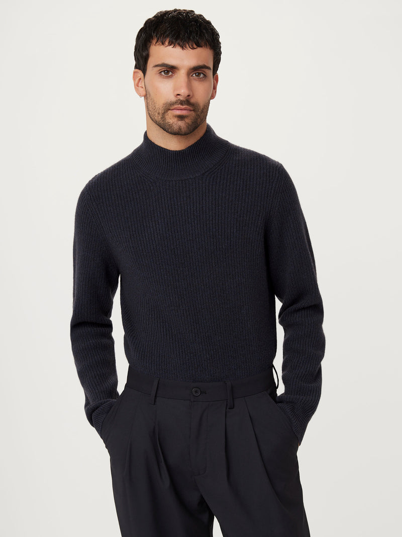 The Yak Wool Mock Neck in Navy – Frank And Oak Canada