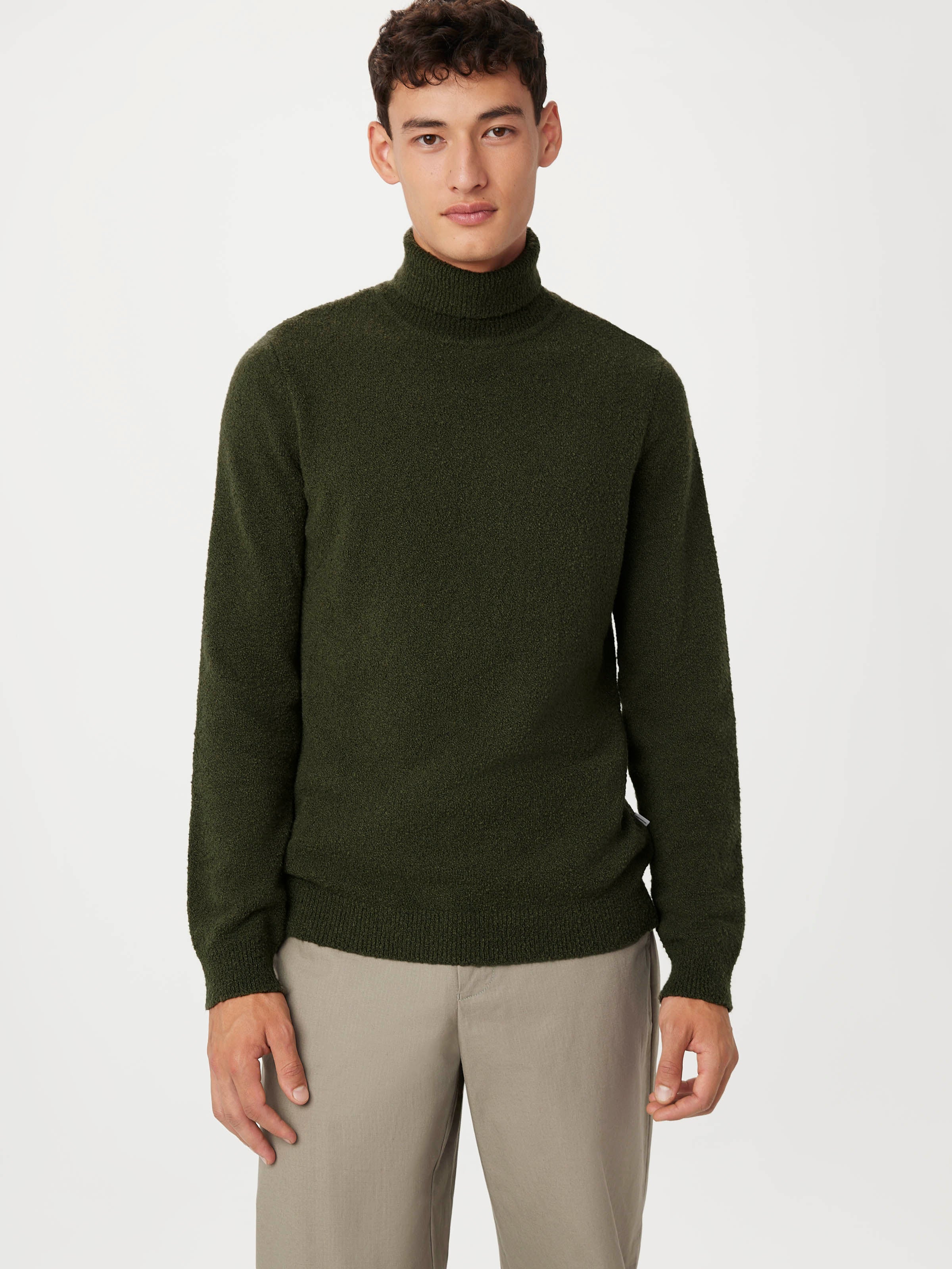 The Seawool® Boucle Turtleneck in Dark Green – Frank And Oak Canada