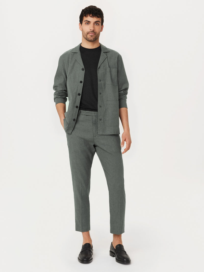 The Colin Tapered Linen Pant in Smoky Green – Frank And Oak Canada