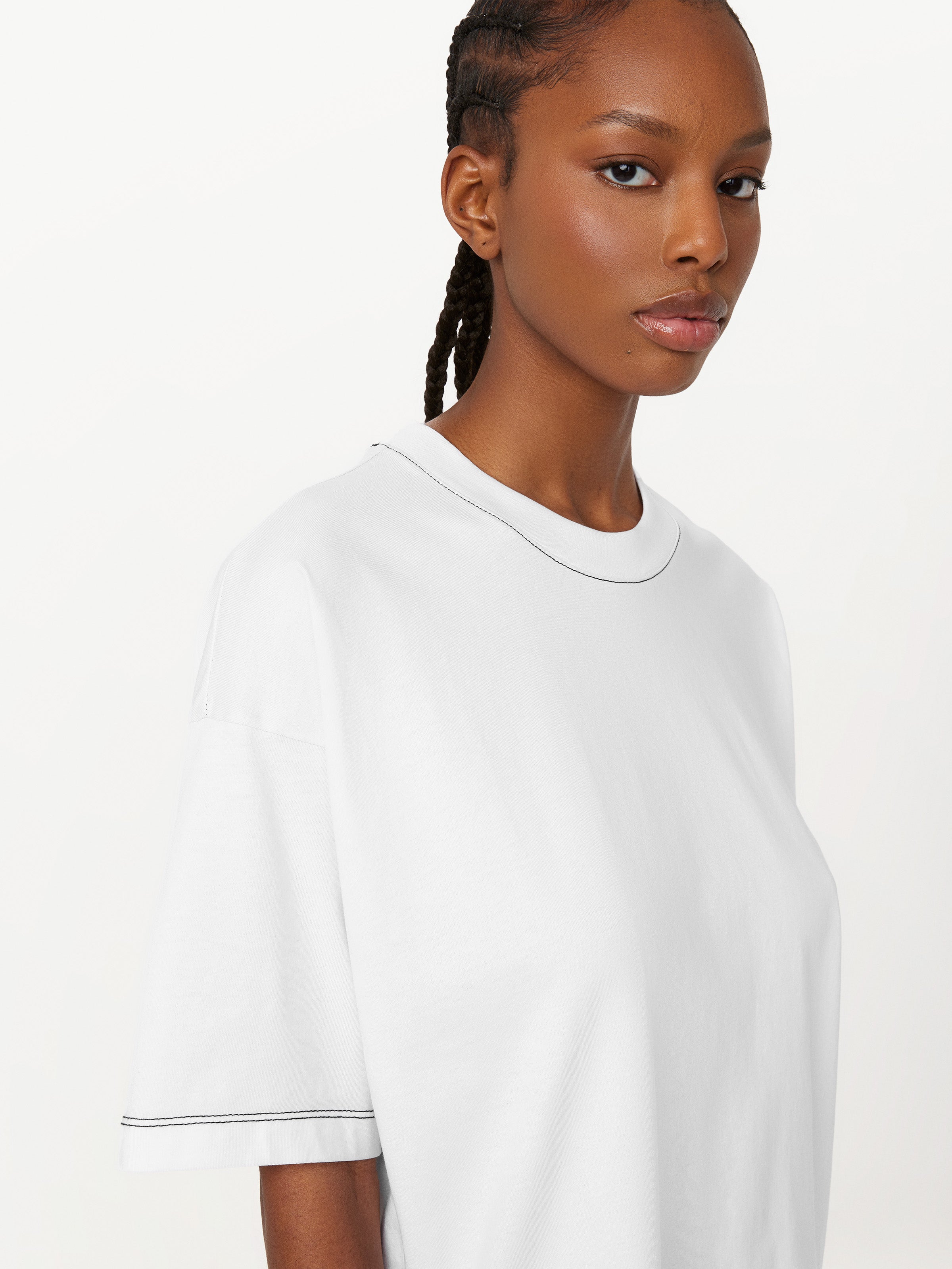 The Contrast Stitch Loose T-Shirt in White – Frank And Oak Canada