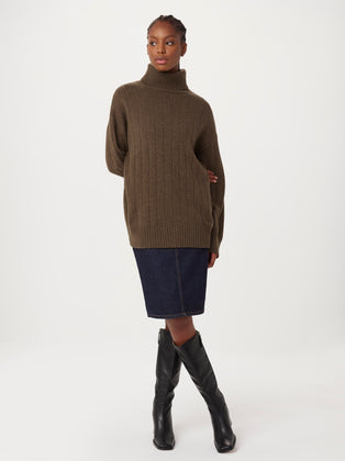 The Lambswool Turtleneck Sweater in Chocolate Brown