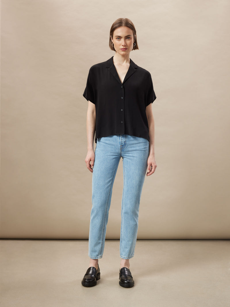 The Stevie High Rise Slim Tapered Jean in Light Indigo – Frank And