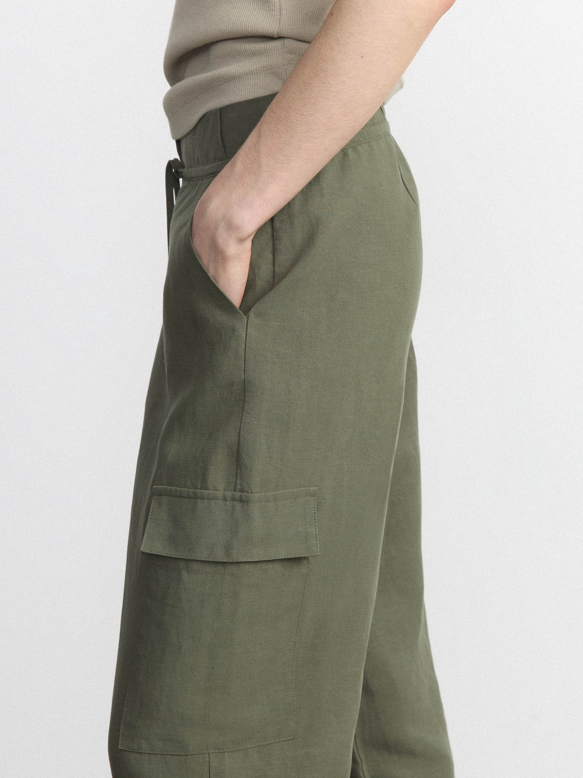 The Jane Straight Cargo Pant in Olive Green